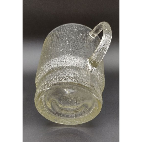 Indiana Glass Pitcher Crystal Ice Pattern 64 Ounces  7.5 Inches - Picture 7 of 8